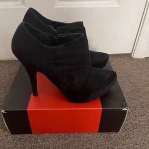 Guess Booties